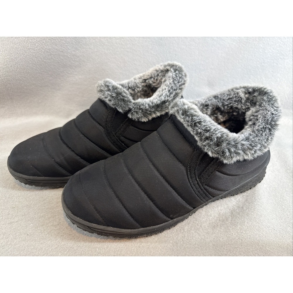 Minnetonka Fuzzy Booties, Size 8